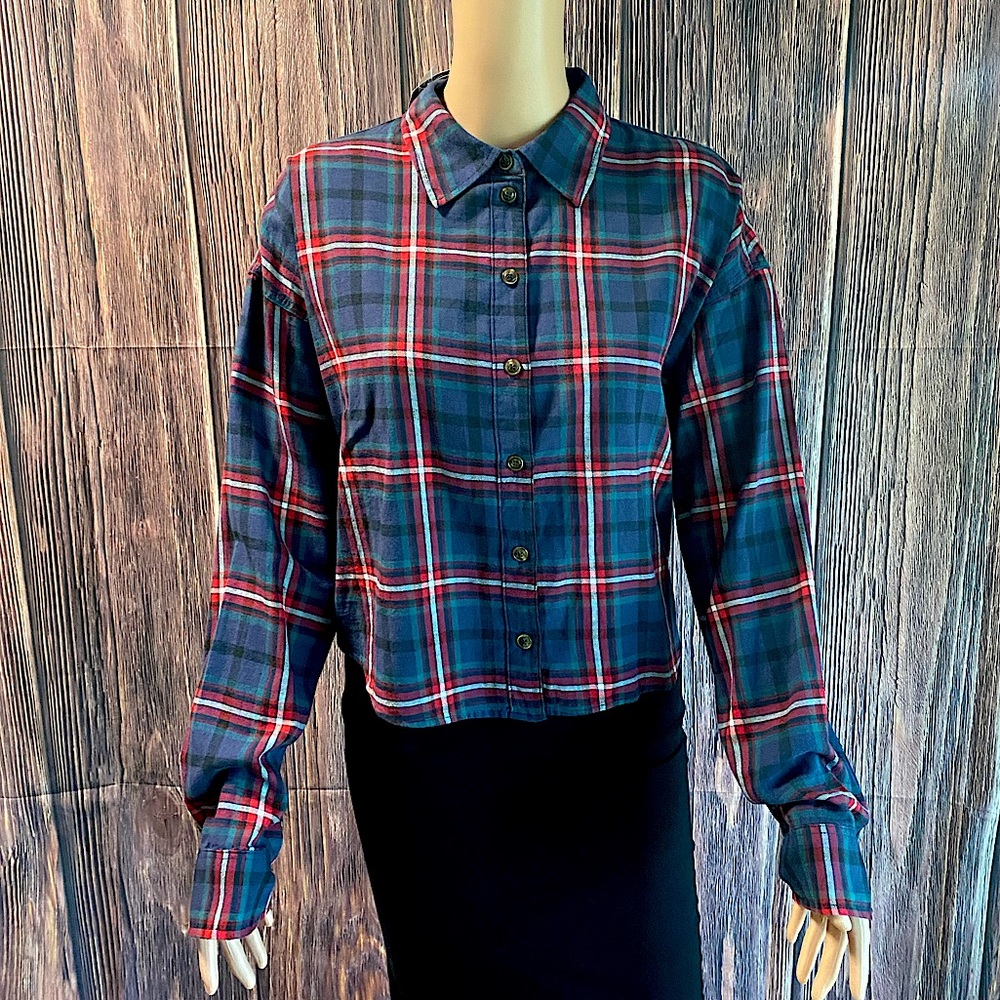 Forever 21 size medium NWT blue green red boho casual plaid button down